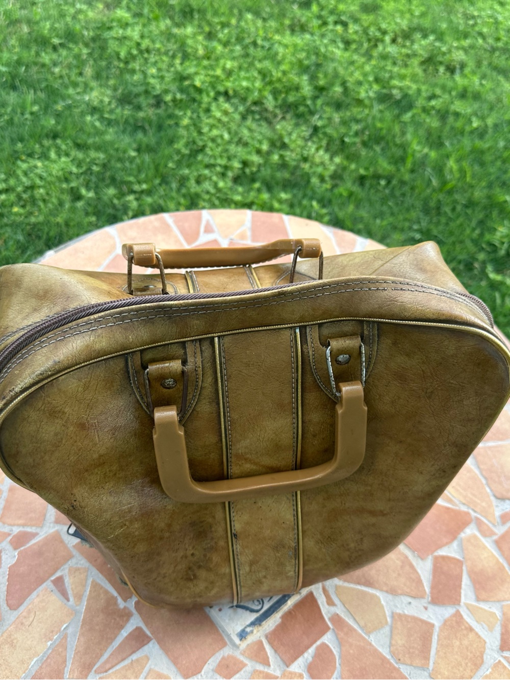 Vintage 70s Bowling Bag / Retro MCM Tombstone Purse Totes